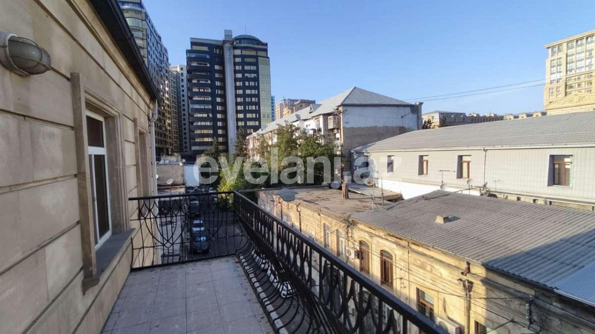Satılır, villa, 6 otaqlı, 450 m², Bakı, Nəsimi r.