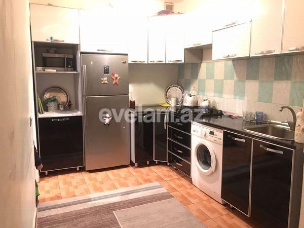 Satılır, köhnə tikili, 2 otaqlı, 70 m², Bakı, Yasamal r.