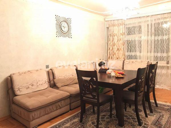 Satılır, köhnə tikili, 2 otaqlı, 70 m², Bakı, Yasamal r.