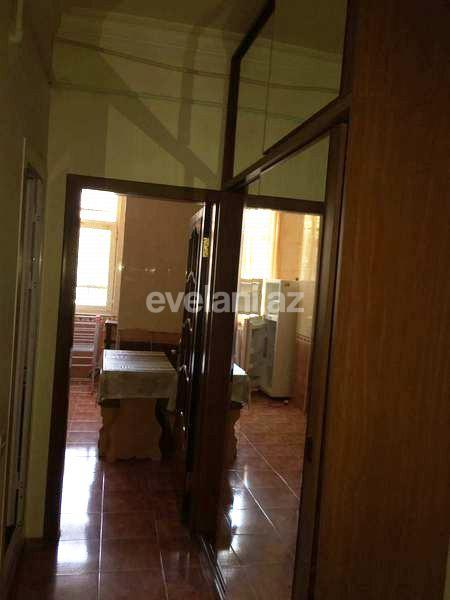 Satılır, köhnə tikili, 2 otaqlı, 54 m², Bakı, Yasamal r.