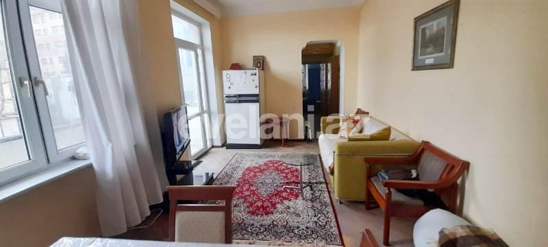 Satılır, köhnə tikili, 2 otaqlı, 45 m², Bakı, Yasamal r.