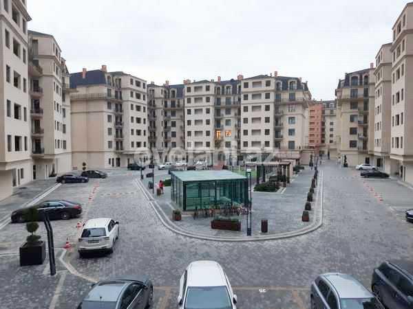 Rent, new building, 4 room, 140 m², Baku, Khatai r.