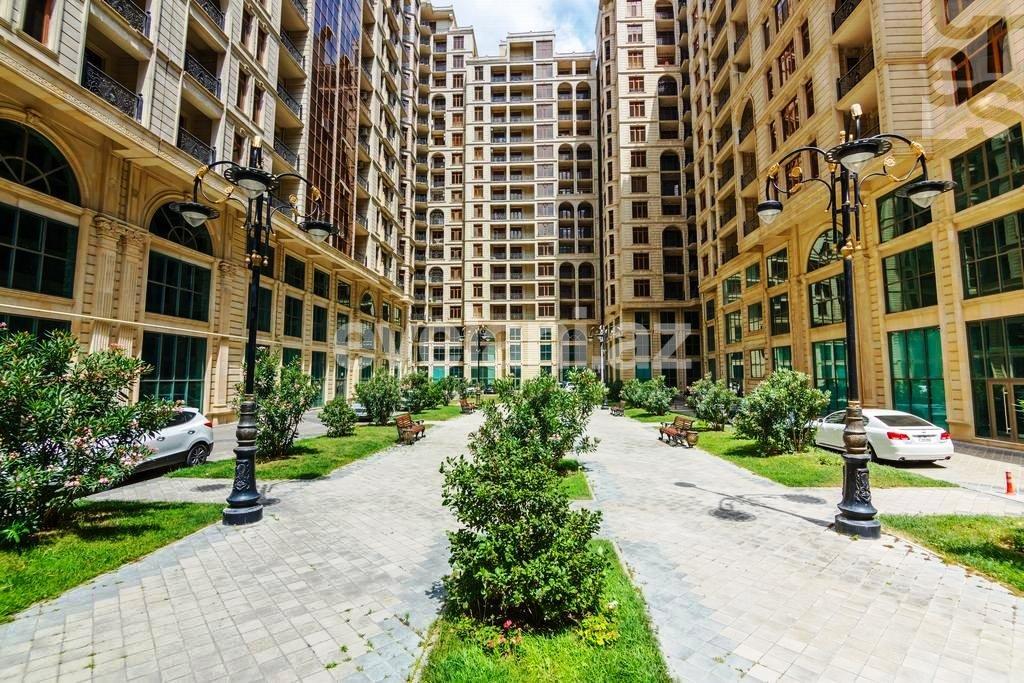 Satılır, yeni tikili, 4 otaqlı, 232 m², Bakı, Nəsimi r.