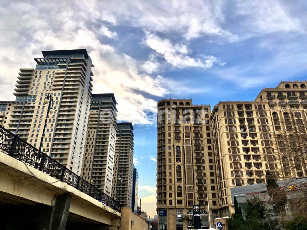 Satılır, yeni tikili, 4 otaqlı, 232 m², Bakı, Nəsimi r.