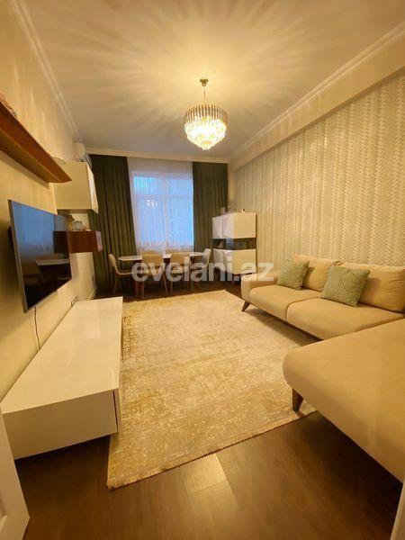 Satılır, yeni tikili, 3 otaqlı, 81.2 m², Bakı, Yasamal r, İnşaatçılar m.
