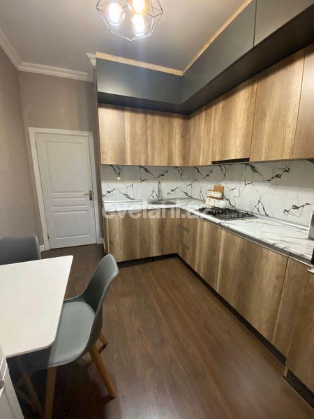 Satılır, yeni tikili, 3 otaqlı, 81.2 m², Bakı, Yasamal r, İnşaatçılar m.
