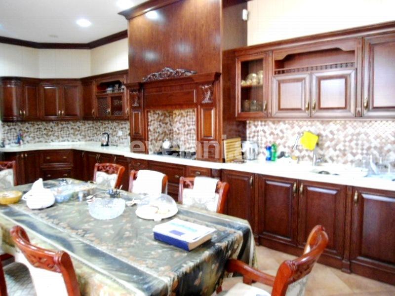 Satılır, həyət evi / bağ, 5 otaqlı, 450 m², Bakı, Xəzər r.