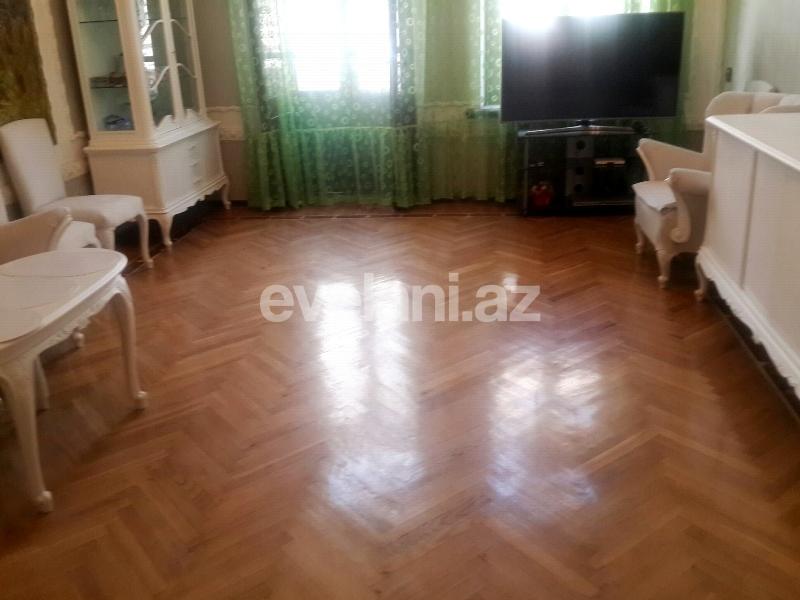 Satılır, köhnə tikili, 3 otaqlı, 100 m², Bakı, Səbail r, Sahil m.