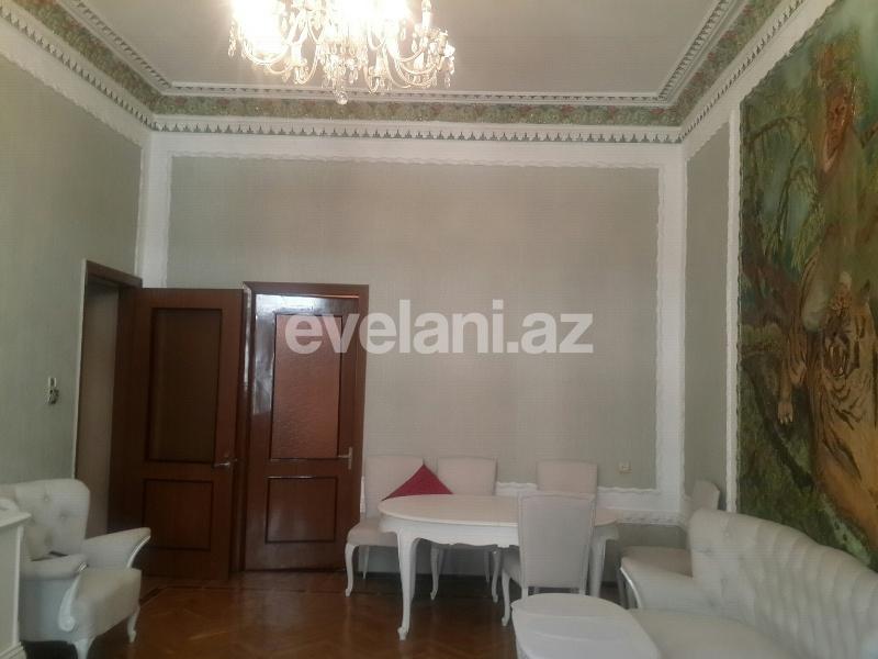 Satılır, köhnə tikili, 3 otaqlı, 100 m², Bakı, Səbail r, Sahil m.