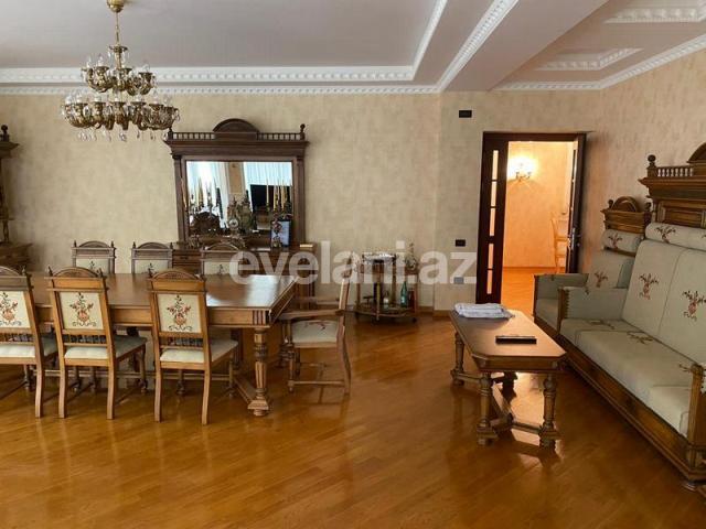 Satılır, yeni tikili, 4 otaqlı, 185 m², Bakı, Nəsimi r.