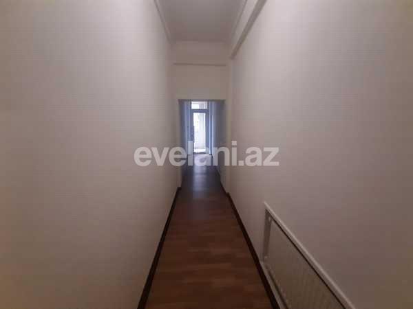 Сдаётся, офис, 11-комнаты, 460 m², Баку, Хатаинский r, Шах Исмаил Хатаи m.