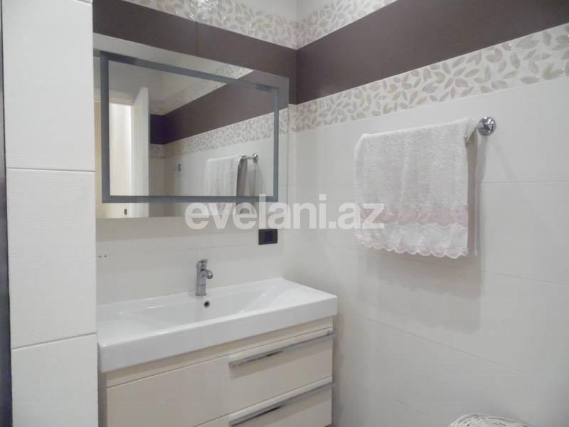 Rent, old building, 3 room, 83 m², Baku, Sabail r.