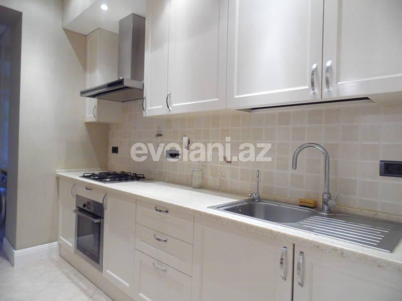 Rent, old building, 3 room, 83 m², Baku, Sabail r.