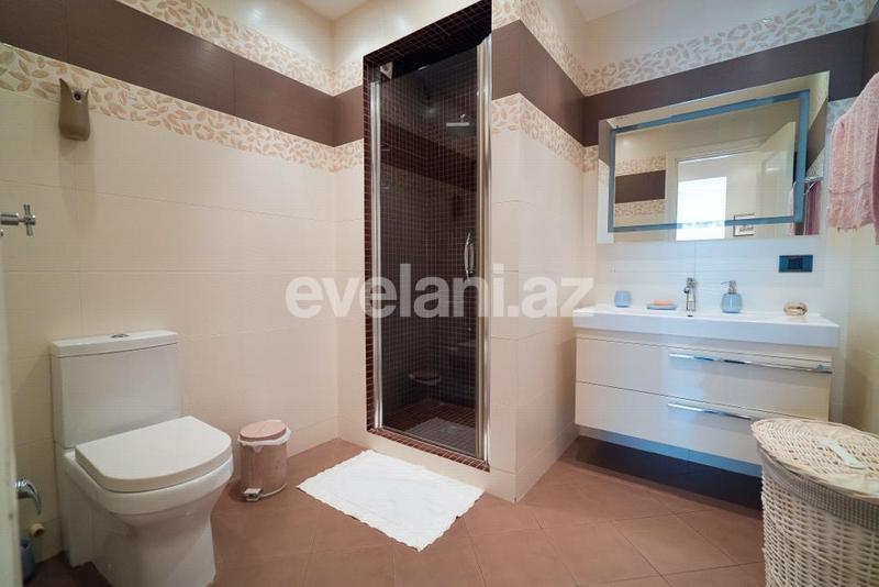 Rent, old building, 3 room, 83 m², Baku, Sabail r.