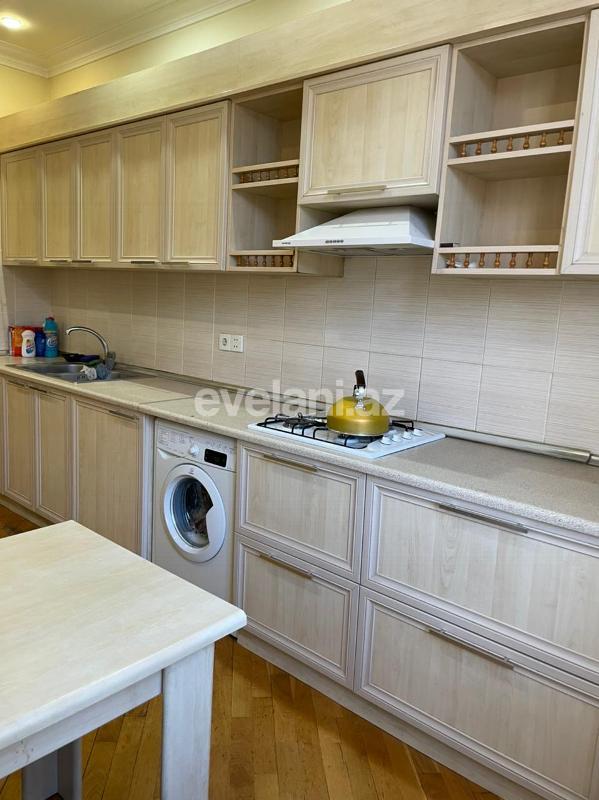 Kirayə verilir, yeni tikili, 3 otaqlı, 131 m², Bakı, Yasamal r.