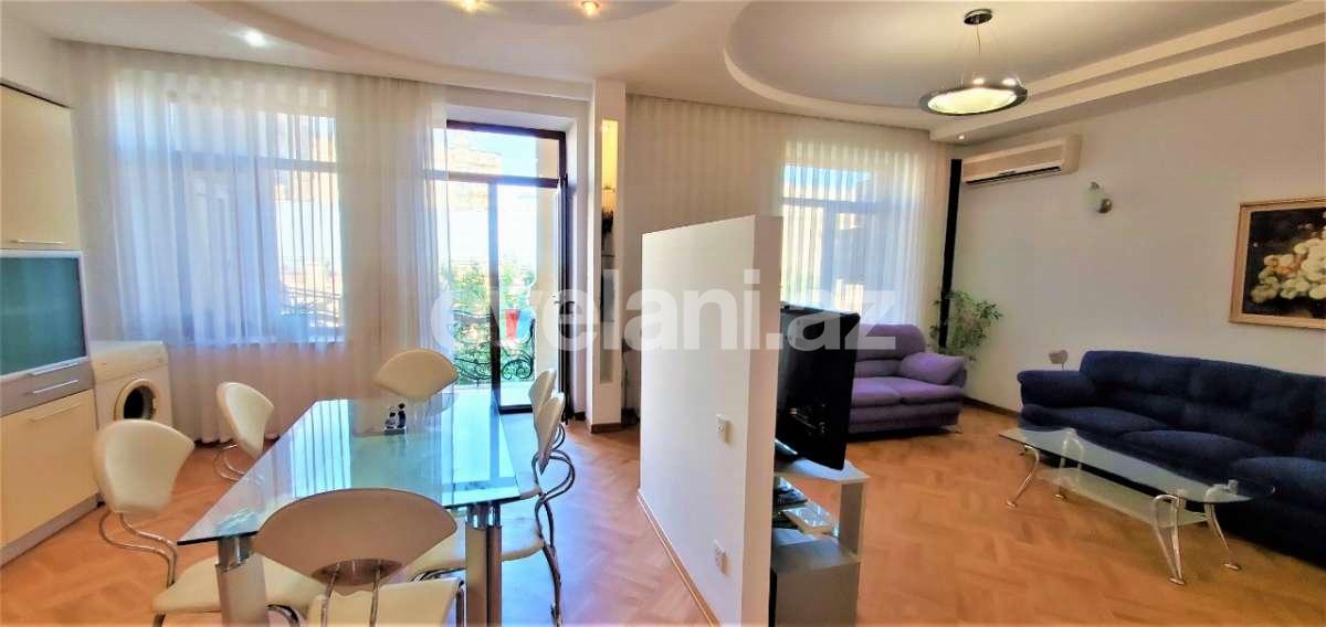 Rent, old building, 3 room, 130 m², Baku, Sabail r.