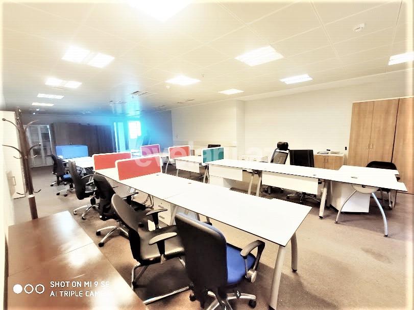 Kirayə verilir, ofis, 16 otaqlı, 1030 m², Bakı, Səbail r, Sahil m.