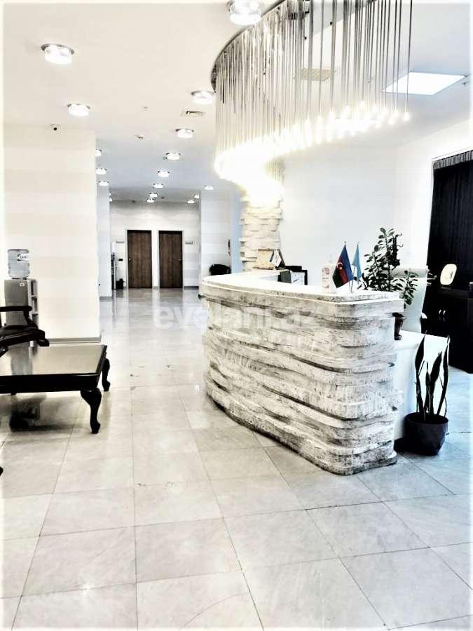 Kirayə verilir, ofis, 16 otaqlı, 1030 m², Bakı, Səbail r, Sahil m.