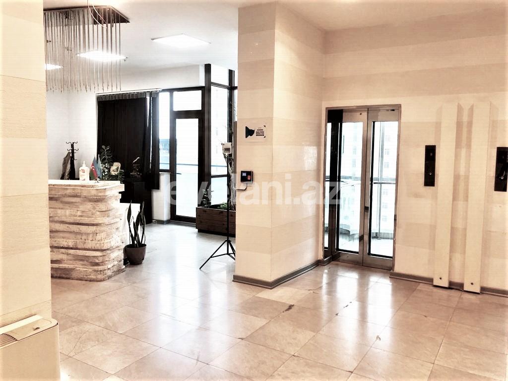 Kirayə verilir, ofis, 16 otaqlı, 1030 m², Bakı, Səbail r, Sahil m.