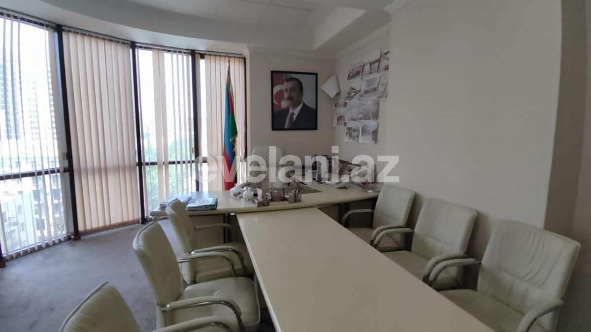 Kirayə verilir, ofis, 4 otaqlı, 195 m², Bakı, Səbail r, 28 may m.