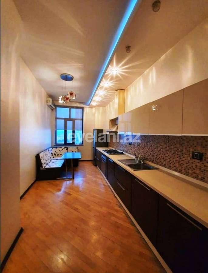 Satılır, yeni tikili, 3 otaqlı, 147 m², Bakı, Yasamal r, İnşaatçılar m.