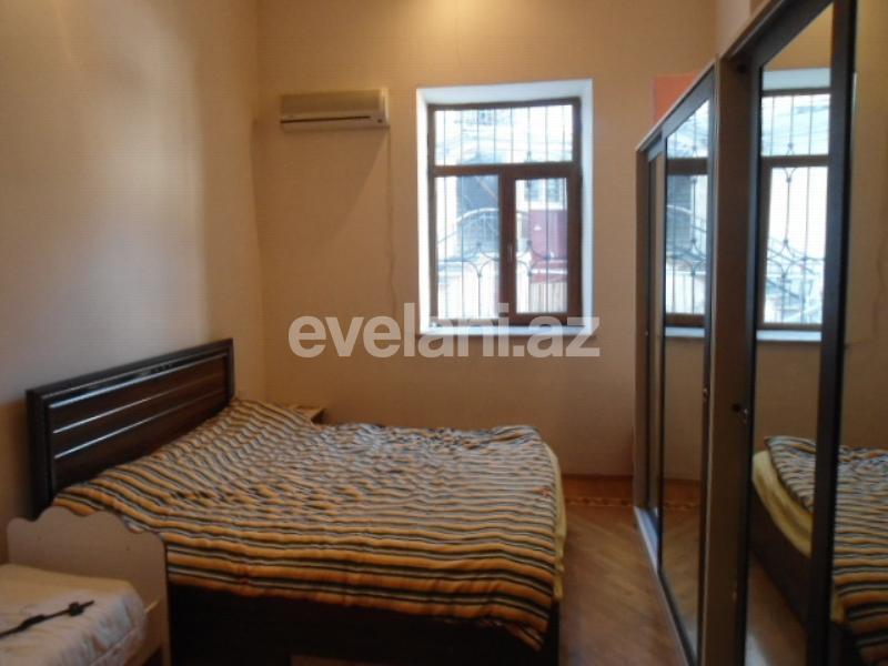 Satılır, köhnə tikili, 3 otaqlı, 125 m², Bakı, Səbail r, Sahil m.