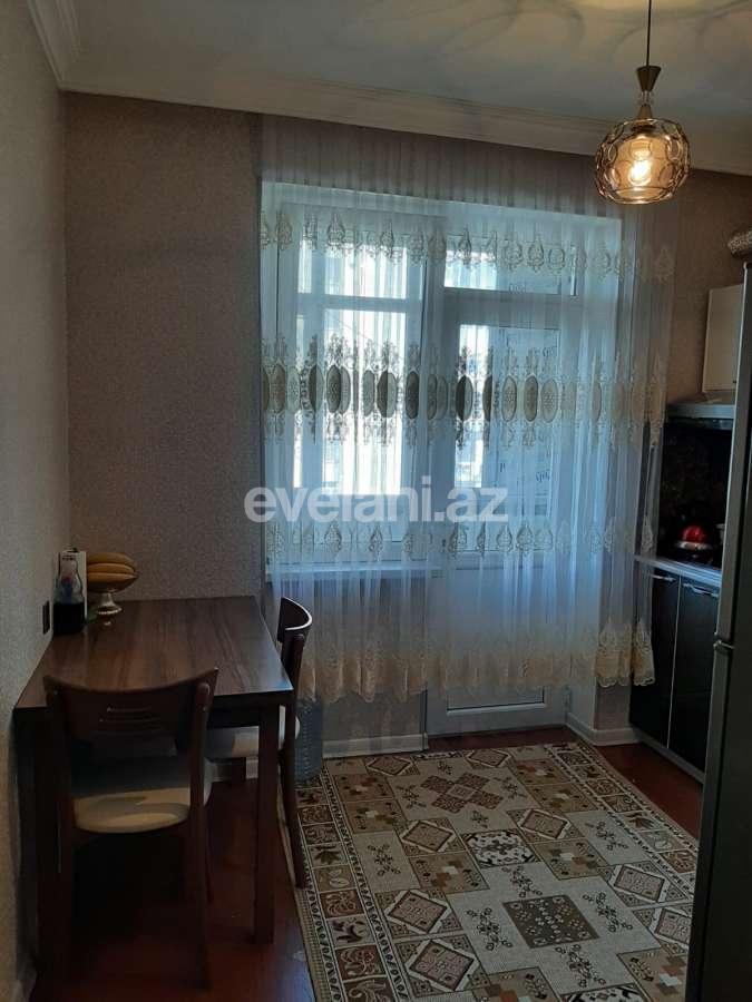 Satılır, köhnə tikili, 3 otaqlı, 85 m², Bakı, Binəqədi r, M. Rəsulzadə q, Azadlıq prospekti m.