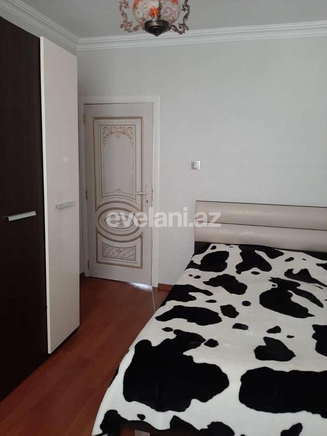 Satılır, köhnə tikili, 3 otaqlı, 85 m², Bakı, Binəqədi r, M. Rəsulzadə q, Azadlıq prospekti m.