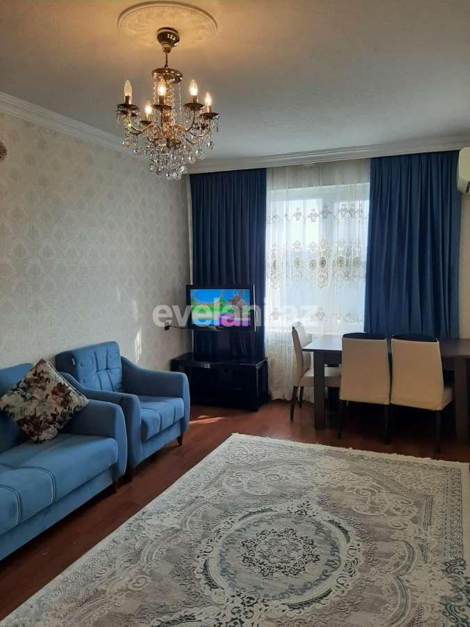 Satılır, köhnə tikili, 3 otaqlı, 85 m², Bakı, Binəqədi r, M. Rəsulzadə q, Azadlıq prospekti m.