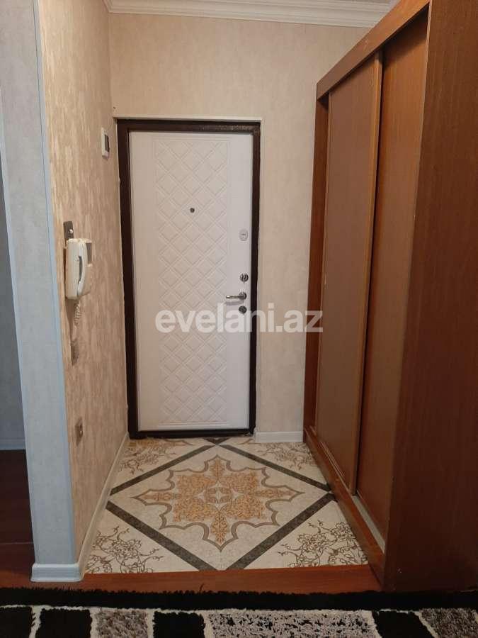 Satılır, köhnə tikili, 3 otaqlı, 85 m², Bakı, Binəqədi r, M. Rəsulzadə q, Azadlıq prospekti m.