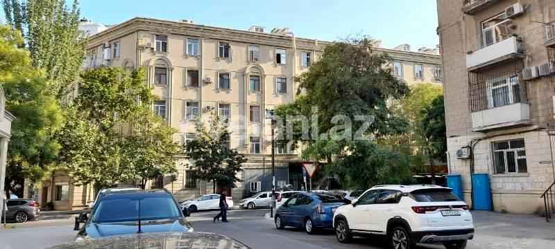 Satılır, köhnə tikili, 4 otaqlı, 102 m², Bakı, Yasamal r.