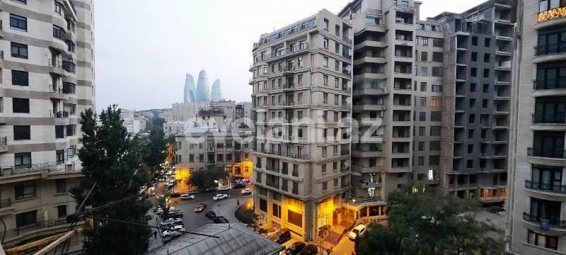 Satılır, yeni tikili, 4 otaqlı, 280 m², Bakı, Səbail r, İçəri Şəhər m.