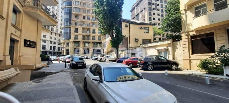 Satılır, yeni tikili, 4 otaqlı, 280 m², Bakı, Səbail r, İçəri Şəhər m.