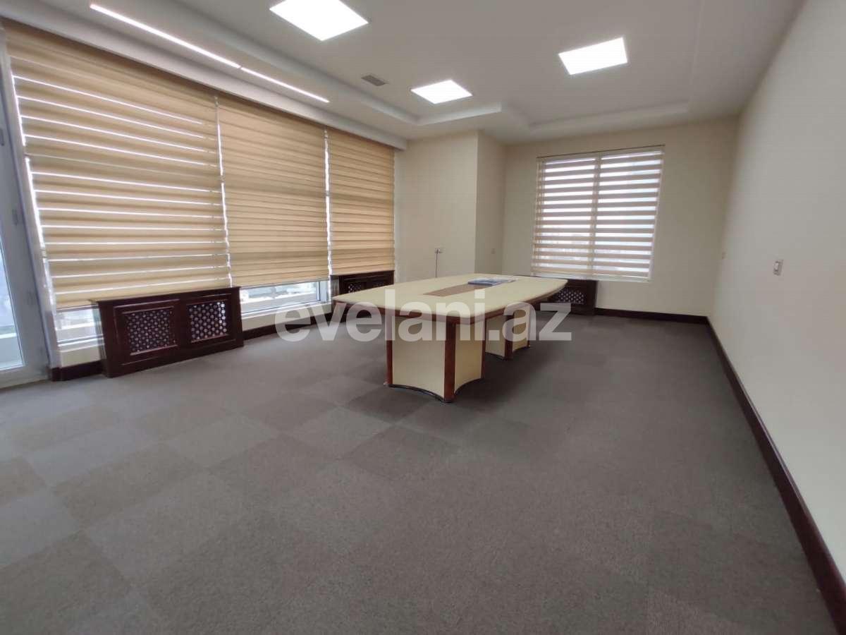 Kirayə verilir, ofis, 3 otaqlı, 150 m², Bakı, Xətai r.