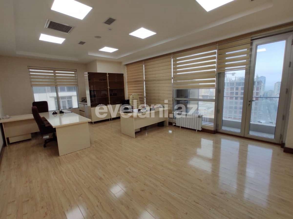 Kirayə verilir, ofis, 3 otaqlı, 150 m², Bakı, Xətai r.
