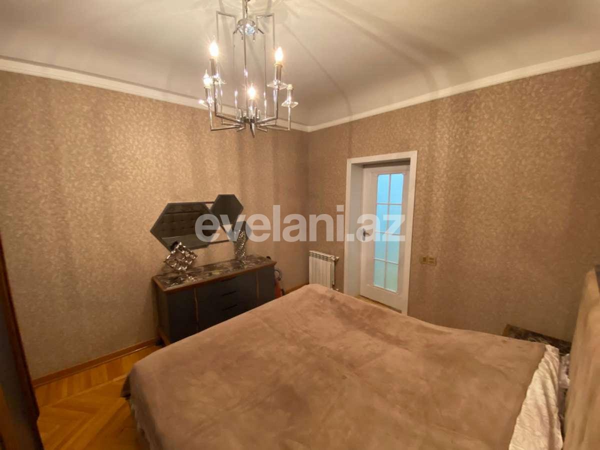 Satılır, köhnə tikili, 3 otaqlı, 55 m², Bakı, Binəqədi r, 7-ci mikrorayon q, Azadlıq prospekti m.