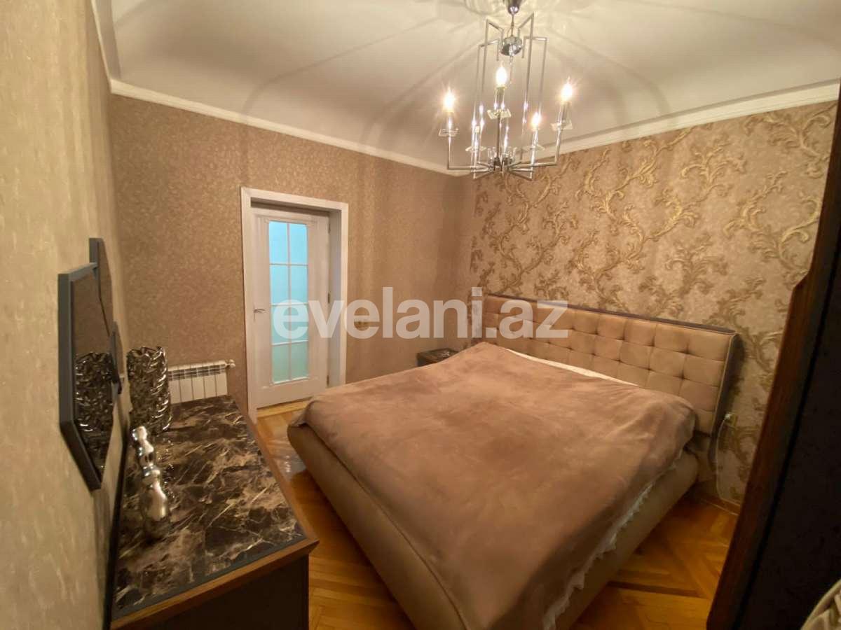 Satılır, köhnə tikili, 3 otaqlı, 55 m², Bakı, Binəqədi r, 7-ci mikrorayon q, Azadlıq prospekti m.