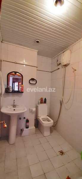 Satılır, köhnə tikili, 3 otaqlı, 60 m², Bakı, Yasamal r, Yeni Yasamal q, İnşaatçılar m.