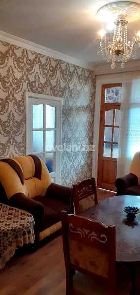 Satılır, köhnə tikili, 3 otaqlı, 50 m², Bakı, Nəsimi r, 4-cü mikrorayon q, Memar Əcəmi m.