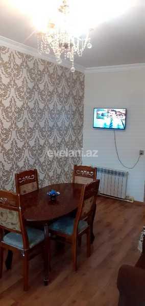 Satılır, köhnə tikili, 3 otaqlı, 50 m², Bakı, Nəsimi r, 4-cü mikrorayon q, Memar Əcəmi m.