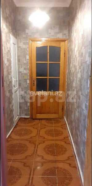 Satılır, köhnə tikili, 3 otaqlı, 50 m², Bakı, Nəsimi r, 4-cü mikrorayon q, Memar Əcəmi m.