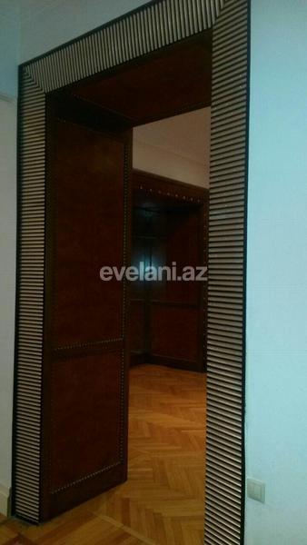 Kirayə verilir, ofis, 4 otaqlı, 110 m², Bakı, Səbail r, İçəri Şəhər m.