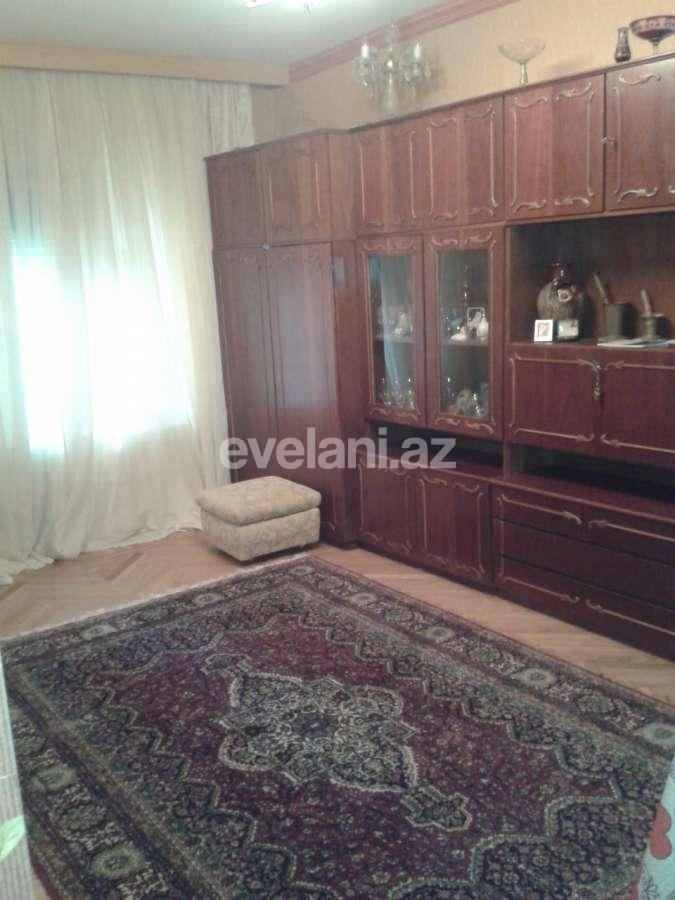 Satılır, köhnə tikili, 4 otaqlı, 100 m², Bakı, Nizami r, 4-cü mikrorayon q.