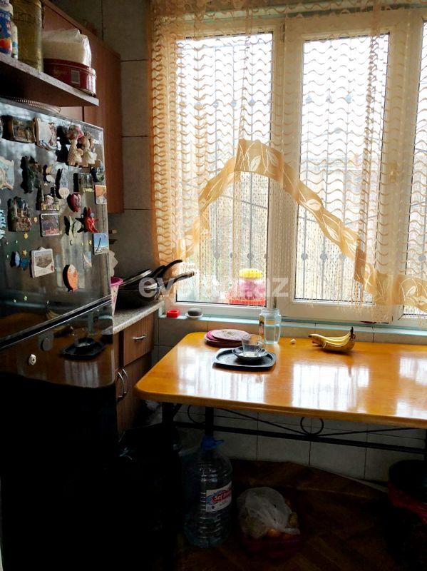 Satılır, köhnə tikili, 2 otaqlı, 30 m², Bakı, Yasamal r.