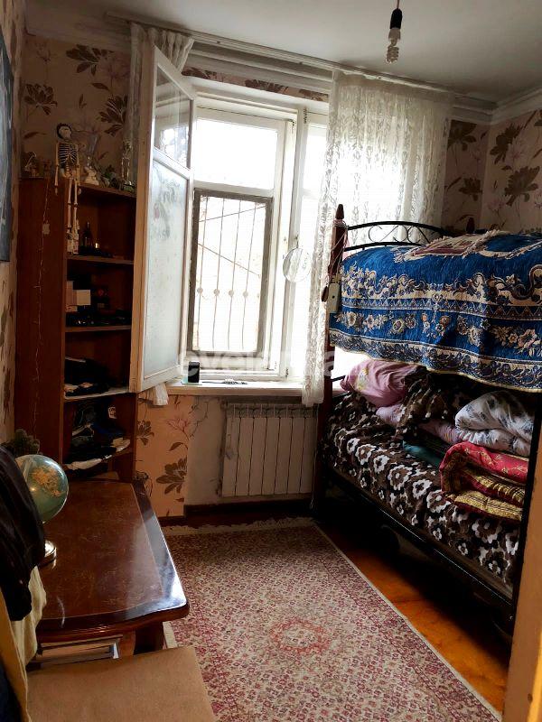 Satılır, köhnə tikili, 2 otaqlı, 30 m², Bakı, Yasamal r.