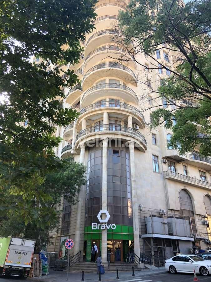 Kirayə verilir, ofis, 5 otaqlı, 200 m², Bakı, Səbail r.