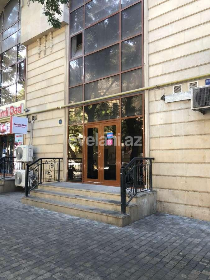 Kirayə verilir, ofis, 5 otaqlı, 200 m², Bakı, Səbail r.