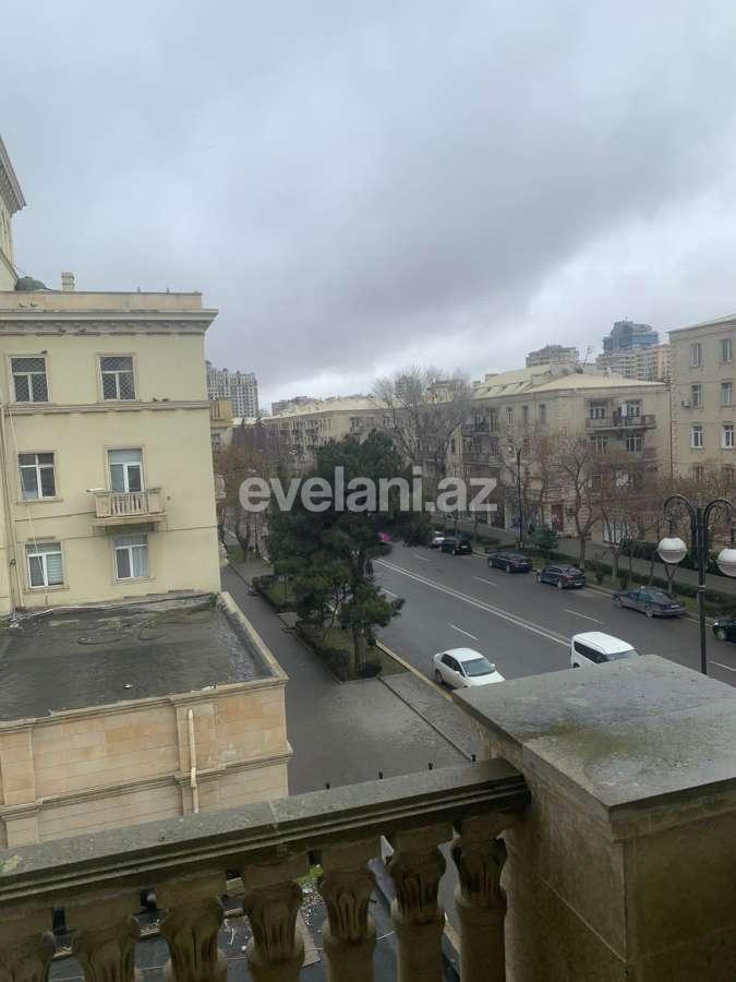 Sale, old building, 2 room, 45 m²