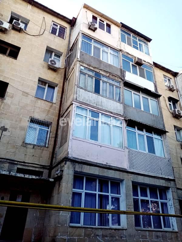 Sale, old building, 3 room, 80 m², Baku, Yasamal r.