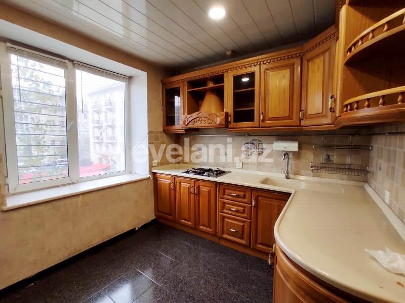 Satılır, köhnə tikili, 2 otaqlı, 58 m², Bakı, Yasamal r.